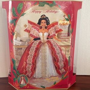 RARE 1997 Happy Holidays Barbie NIB Mint Condition